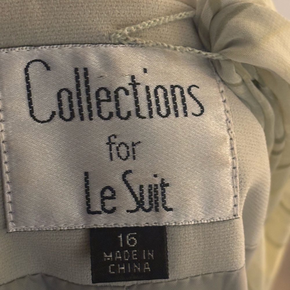 Le Suit Light Green suits